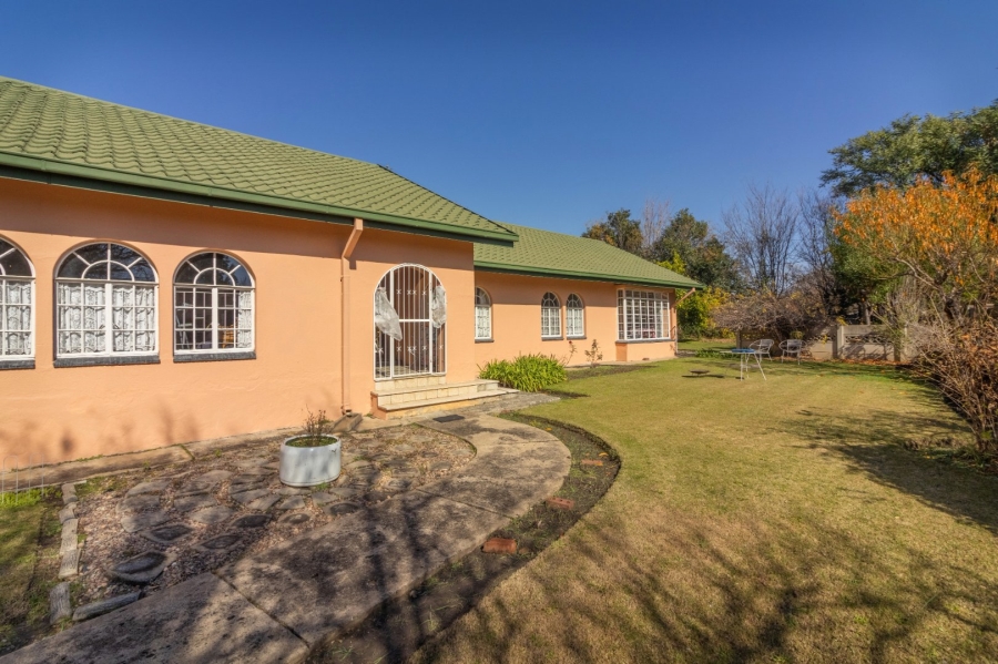 4 Bedroom Property for Sale in Suidrand Free State